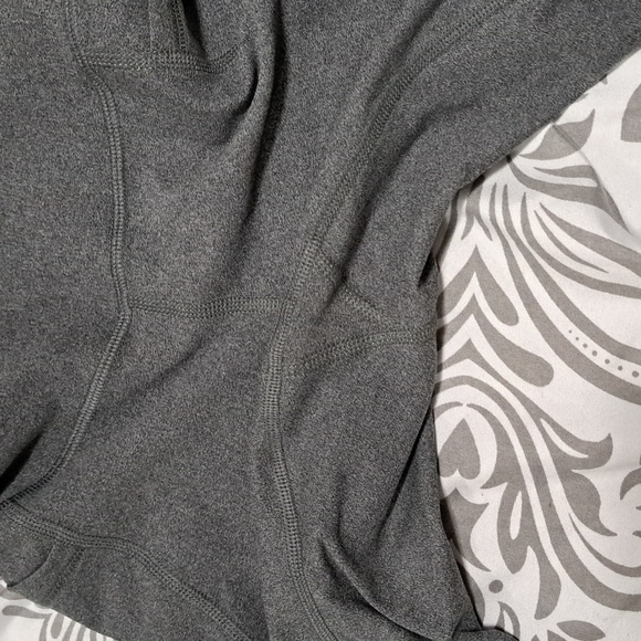 Old Navy Powersoft High Rise 7/8 Leggings - Picture 5 of 6